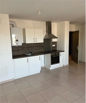 t3 à la location -   77000  MELUN, surface 58 m2 location t3 - UBI481828916